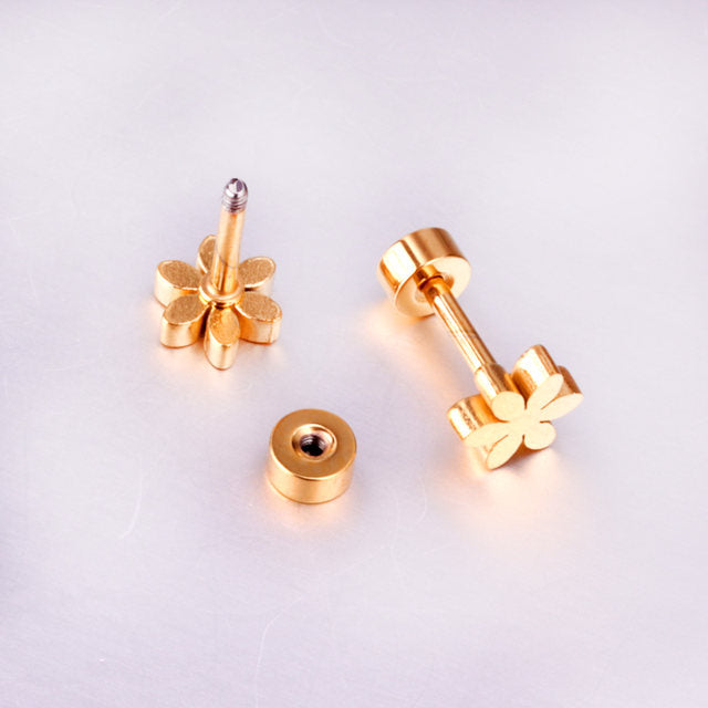 Brinco de Flor em Aço Inox com Banho de Ouro Amarelo 18K