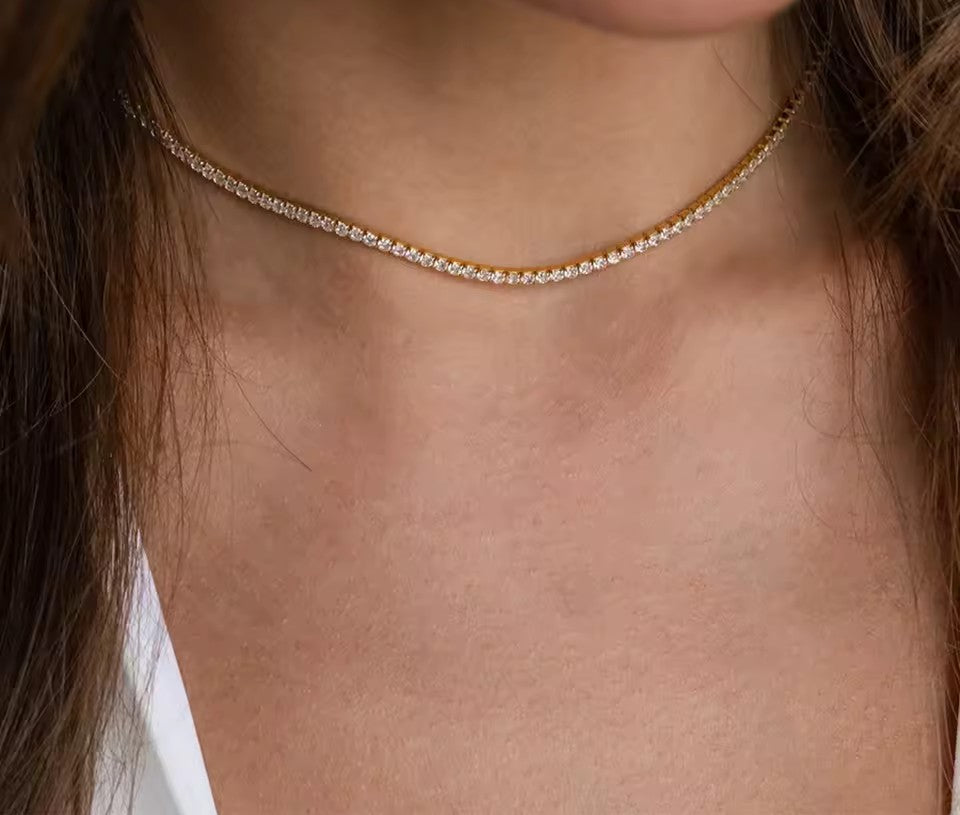 Colar Choker Riviera em Aço Inox com Banho de Ouro Amarelo 18K
